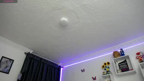 Soffy Brooks Independent model online show from 04/14/26, 05:46