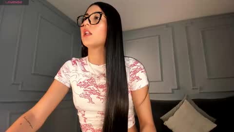 Snapshot of bonnyrosex chatting on 12/19/25, 08:05 Bonny online show from 12/19/25, 08:05