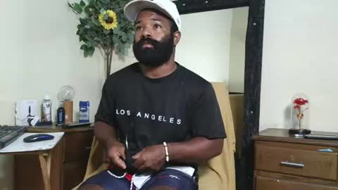 Snapshot of bonsai160723 chatting on 07/16/26, 03:34 kevin hart online show from 07/16/26, 03:34