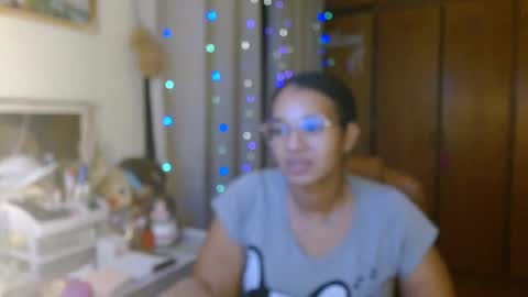 Snapshot of bonvivantb chatting on 01/23/25, 05:45 Queen Bon Vivantt online show from 01/23/25, 05:45