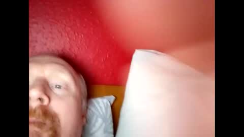 Snapshot of bonzoband chatting on 01/12/25, 10:56 bonzoband online show from 01/12/25, 10:56