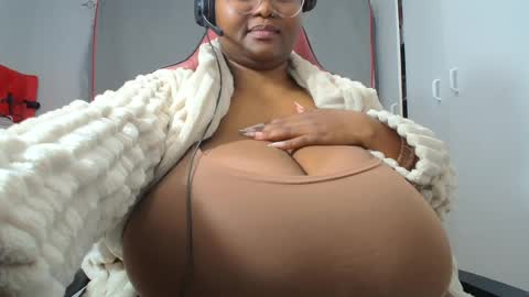 Snapshot of boobygoddessxxx chatting on 07/23/26, 01:20 boobygoddessxxx online show from 07/23/26, 01:20