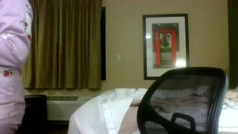 Snapshot of bookishdivya chatting on 11/13/25, 06:56 Divya online show from 11/13/25, 06:56