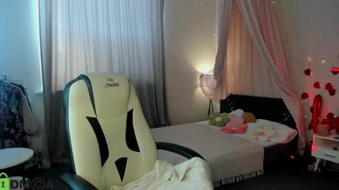 Milena online show from 05/20/26, 03:02