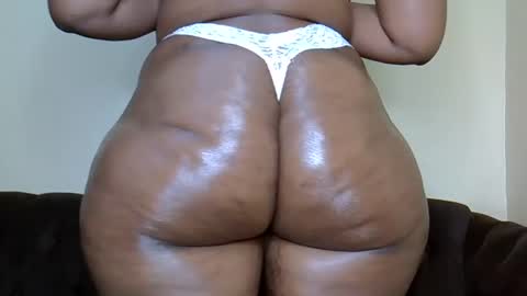 Snapshot of bootieshakess chatting on 01/10/25, 11:29 bootieshakess online show from 01/10/25, 11:29