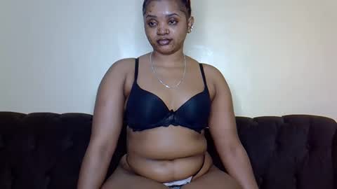 Snapshot of bootieshakess chatting on 02/03/25, 03:27 bootieshakess online show from 02/03/25, 03:27