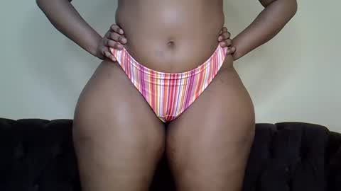 Snapshot of bootieshakess chatting on 03/11/25, 10:42 bootieshakess online show from 03/11/25, 10:42