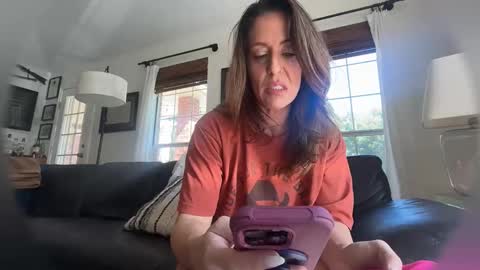 Josie online show from 10/13/25, 06:52