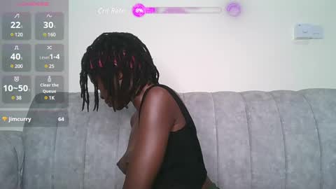 Snapshot of booty_queen001 chatting on 12/13/24, 11:06 Heather online show from 12/13/24, 11:06