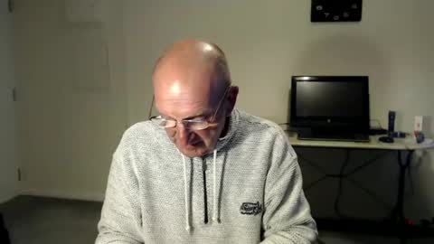 Snapshot of boppy21 chatting on 03/04/25, 08:49 Boppy21 online show from 03/04/25, 08:49