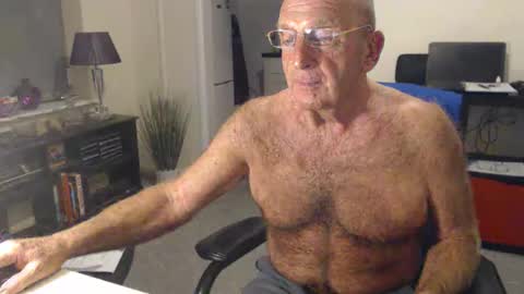 Snapshot of boppy21 chatting on 09/21/25, 07:04 Boppy21 online show from 09/21/25, 07:04