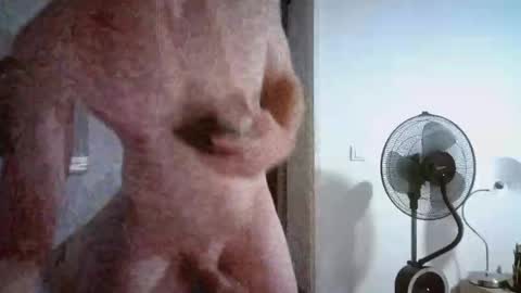 Snapshot of borderlanddu13 chatting on 10/26/25, 05:08 borderlanddu13 online show from 10/26/25, 05:08