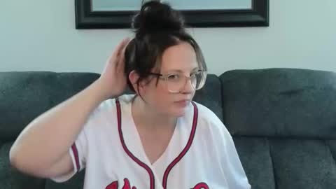 Snapshot of boredbustyhousewife chatting on 05/19/26, 03:29 boredbustyhousewife online show from 05/19/26, 03:29