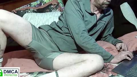 Snapshot of boredcuriousman chatting on 12/15/25, 01:10 onegiven atbirth online show from 12/15/25, 01:10