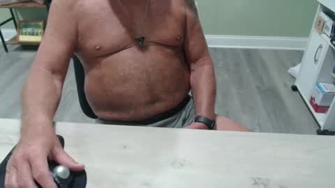 borntobebad2 online show from 04/17/26, 02:20