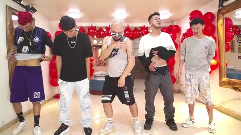 THOMAS AND DAMIAND online show from 02/09/25, 04:25