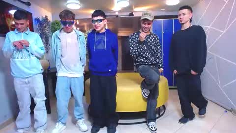 Snapshot of boschcz chatting on 09/27/25, 05:12 THOMAS AND DAMIAND online show from 09/27/25, 05:12