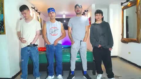 Snapshot of boschcz chatting on 11/22/25, 07:02 THOMAS AND DAMIAND online show from 11/22/25, 07:02