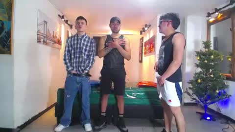 Snapshot of boschcz chatting on 12/19/25, 07:10 THOMAS AND DAMIAND online show from 12/19/25, 07:10