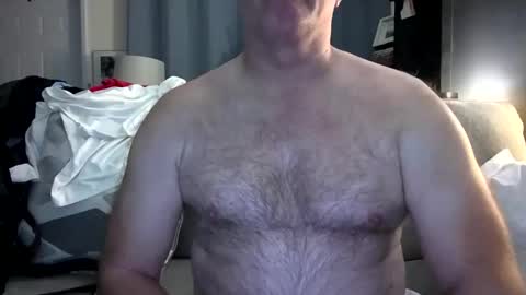 Snapshot of bose36 chatting on 10/26/25, 03:34 bose36 online show from 10/26/25, 03:34