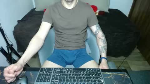 Snapshot of bossking019 chatting on 02/23/25, 11:36 bossking019 online show from 02/23/25, 11:36