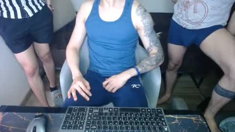 Snapshot of bossking019 chatting on 03/08/25, 10:13 bossking019 online show from 03/08/25, 10:13