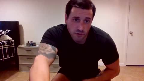 Snapshot of bosslife505050 chatting on 12/18/25, 09:10 The Italian Boss online show from 12/18/25, 09:10