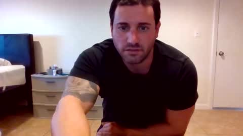 Snapshot of bosslife505050 chatting on 12/21/25, 08:27 The Italian Boss online show from 12/21/25, 08:27