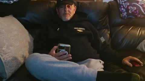 Snapshot of bostonguy1969 chatting on 11/06/25, 02:23 bostonguy1969 online show from 11/06/25, 02:23