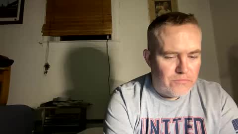 Snapshot of bostonirish45 chatting on 11/25/25, 02:22 bostonirish45 online show from 11/25/25, 02:22