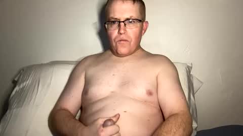 Snapshot of bostonirish45 chatting on 12/23/25, 07:50 bostonirish45 online show from 12/23/25, 07:50