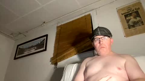 Snapshot of bostonirish45 chatting on 01/15/26, 01:10 bostonirish45 online show from 01/15/26, 01:10