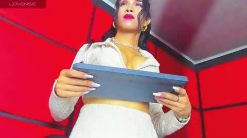 bouncing_bunnyxxx69 online show from 12/23/25, 04:43