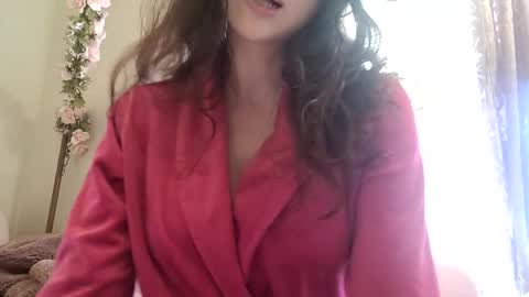 Bouncy Queen Majesty online show from 02/11/25, 08:31