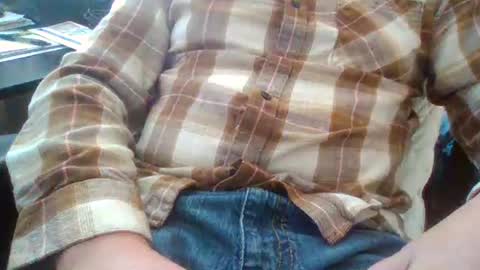 Snapshot of bourbonman144 chatting on 11/05/25, 09:59 bourbonman144 online show from 11/05/25, 09:59