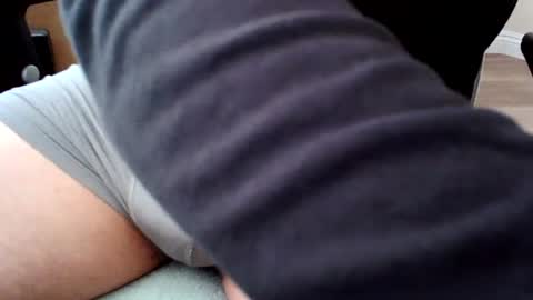 Snapshot of bourbonman144 chatting on 12/19/25, 10:39 bourbonman144 online show from 12/19/25, 10:39