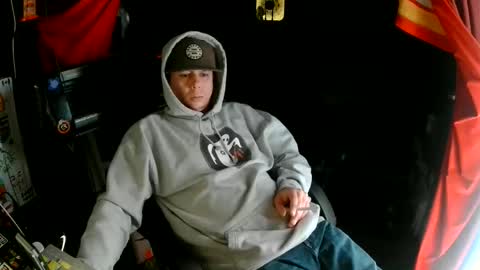 Bowerboi1217 online show from 05/17/26, 06:55