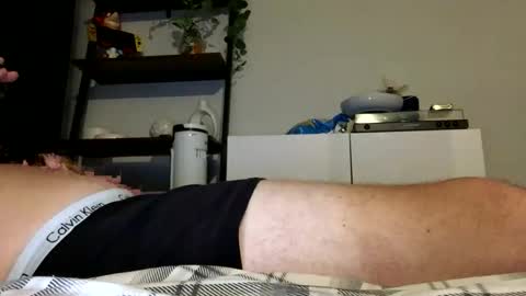 Snapshot of boxerbro123 chatting on 09/28/25, 11:43 boxerbro123 online show from 09/28/25, 11:43