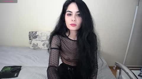 Helen  online show from 11/01/25, 02:41