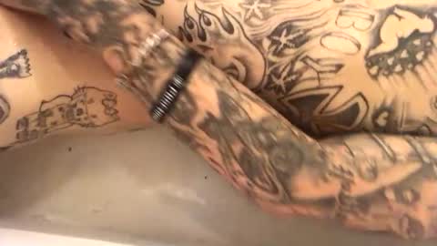 Snapshot of boxofcox188567 chatting on 02/27/26, 10:48 HomoThug and the Bone Collecgor online show from 02/27/26, 10:48