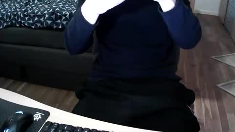 boy21yrs online show from 04/10/26, 09:03