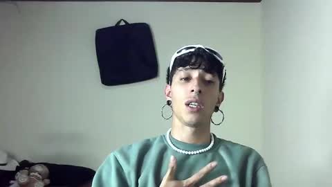 Boy Astro online show from 01/30/25, 11:34