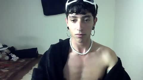 Boy Astro online show from 02/03/25, 11:47