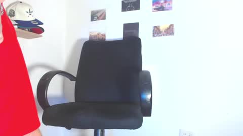 boy_master5 online show from 02/20/25, 10:48