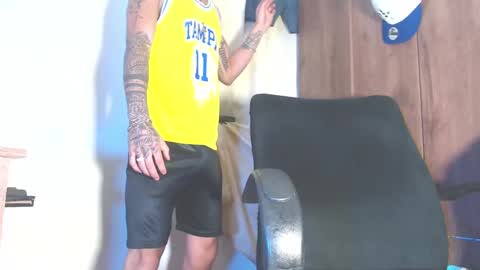 boy_master5 online show from 02/26/25, 10:04