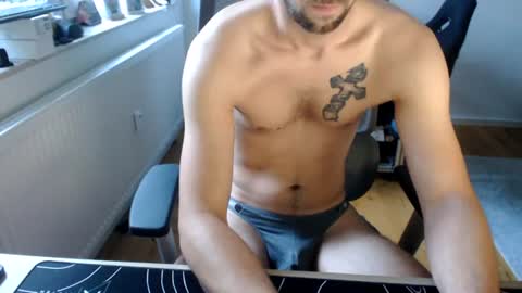 boy_t0y89 online show from 06/19/26, 05:12