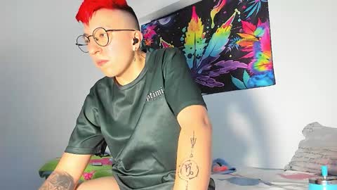 Edward ftm trans queerslave online show from 12/22/25, 03:14