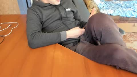 Snapshot of boyapollon chatting on 11/19/25, 10:37 BoyApollon online show from 11/19/25, 10:37