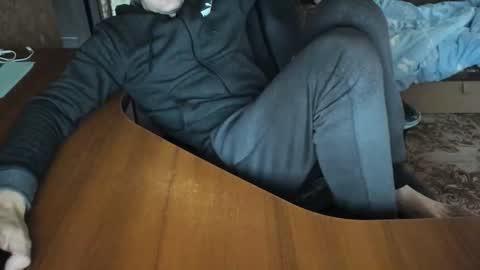 Snapshot of boyapollon chatting on 11/21/25, 10:25 BoyApollon online show from 11/21/25, 10:25