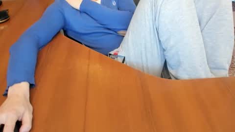 Snapshot of boyapollon chatting on 11/28/25, 08:06 BoyApollon online show from 11/28/25, 08:06